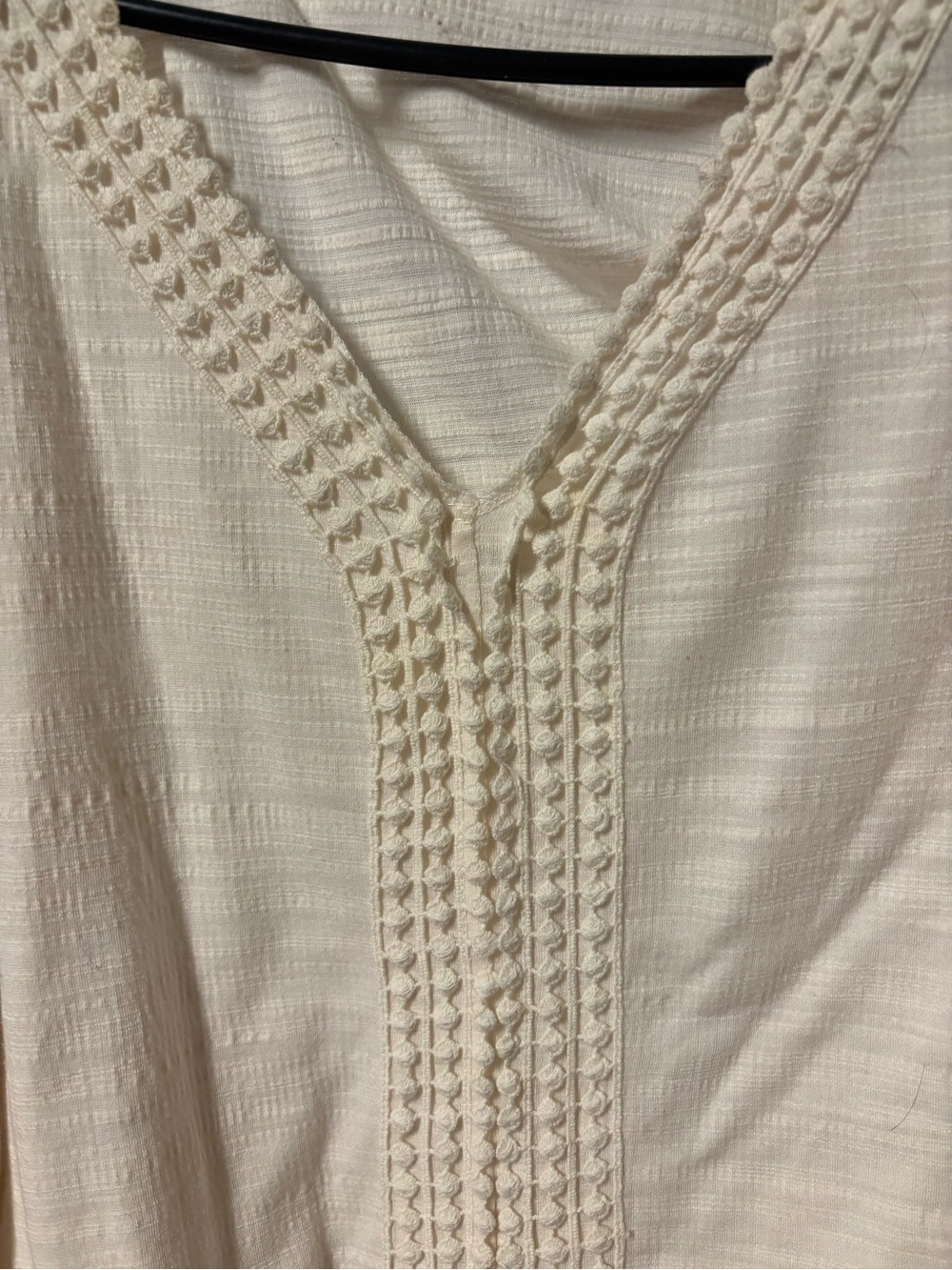 Carolyn Taylor Cream Textured V-Neck Top with Crochet Trim Gauzy Lightweight mat